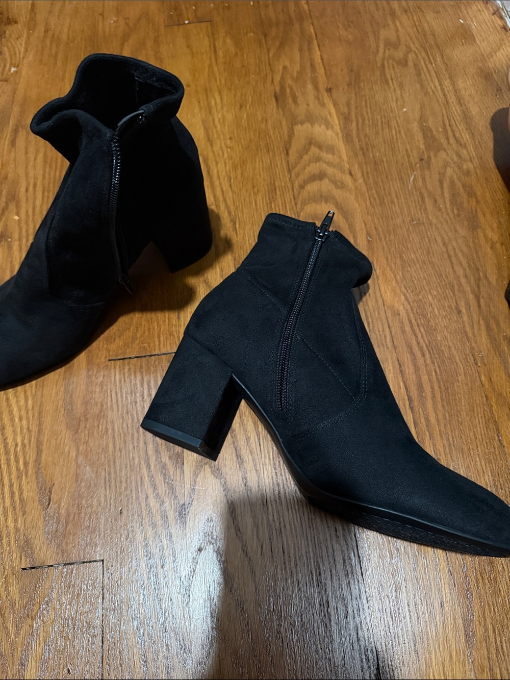 Kelly & Katie Black Suede Block Heel Ankle Boots